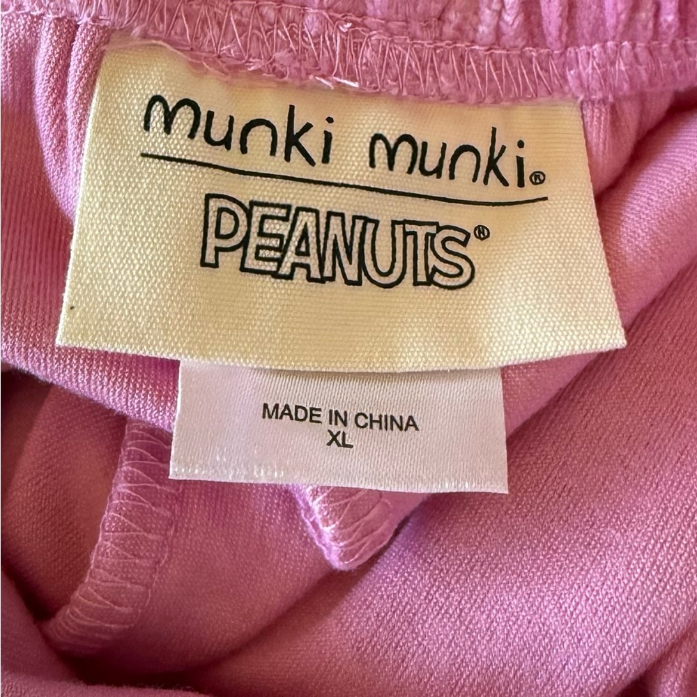 Munki Munki Pink Snoopy Pajama Top & Shorts - Picture 9 of 9